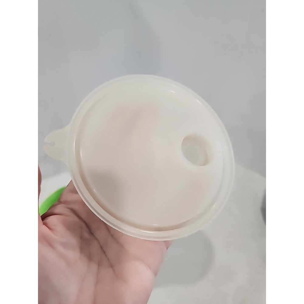 Vintage Tupperware Green - Tall Round Juice Pitcher w/white lid & flip top - Picture 5 of 7